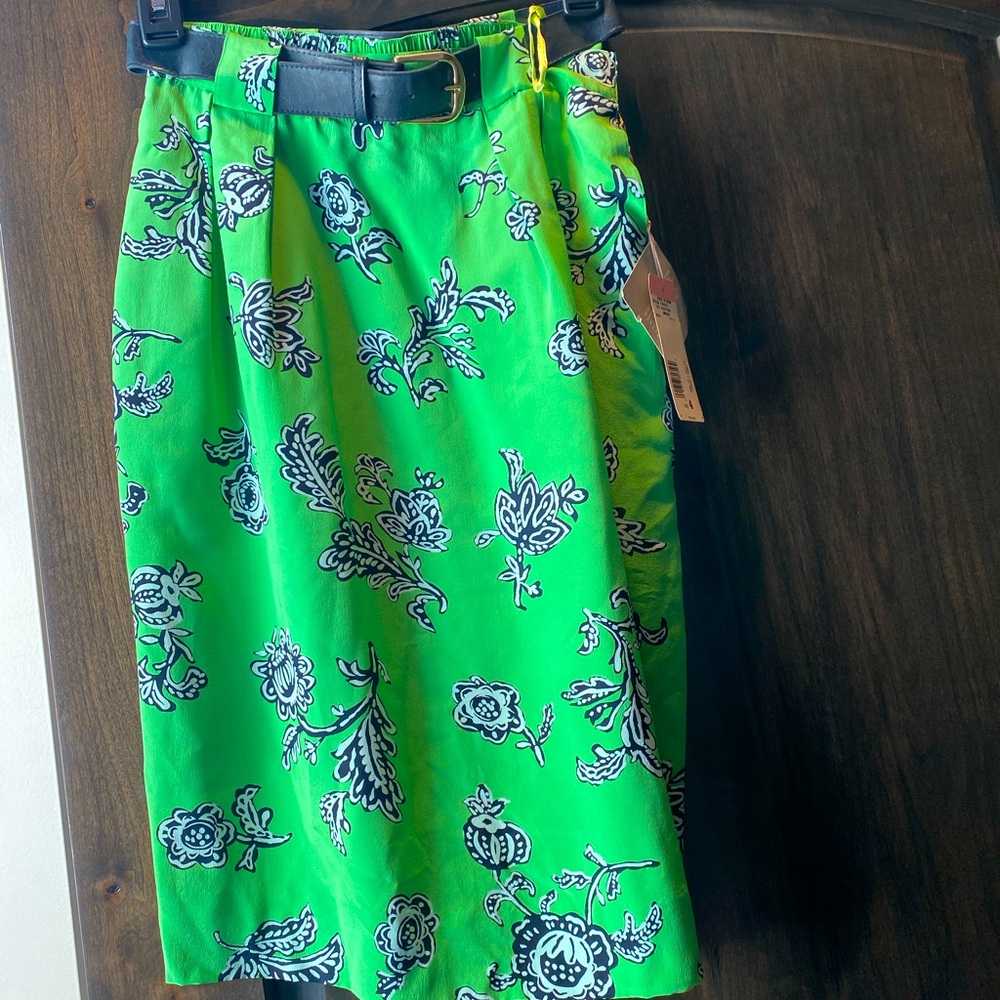 Jones New York belted skirt